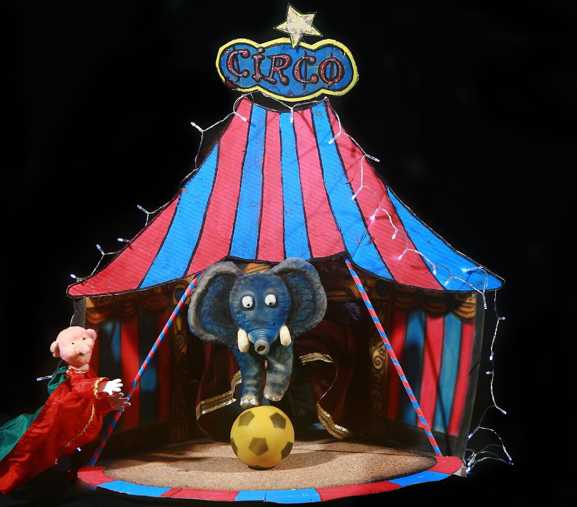 &ldquo;Il teatro siete voi&rdquo; chiude l&rsquo;anno tra fiabe, amicizia e luce