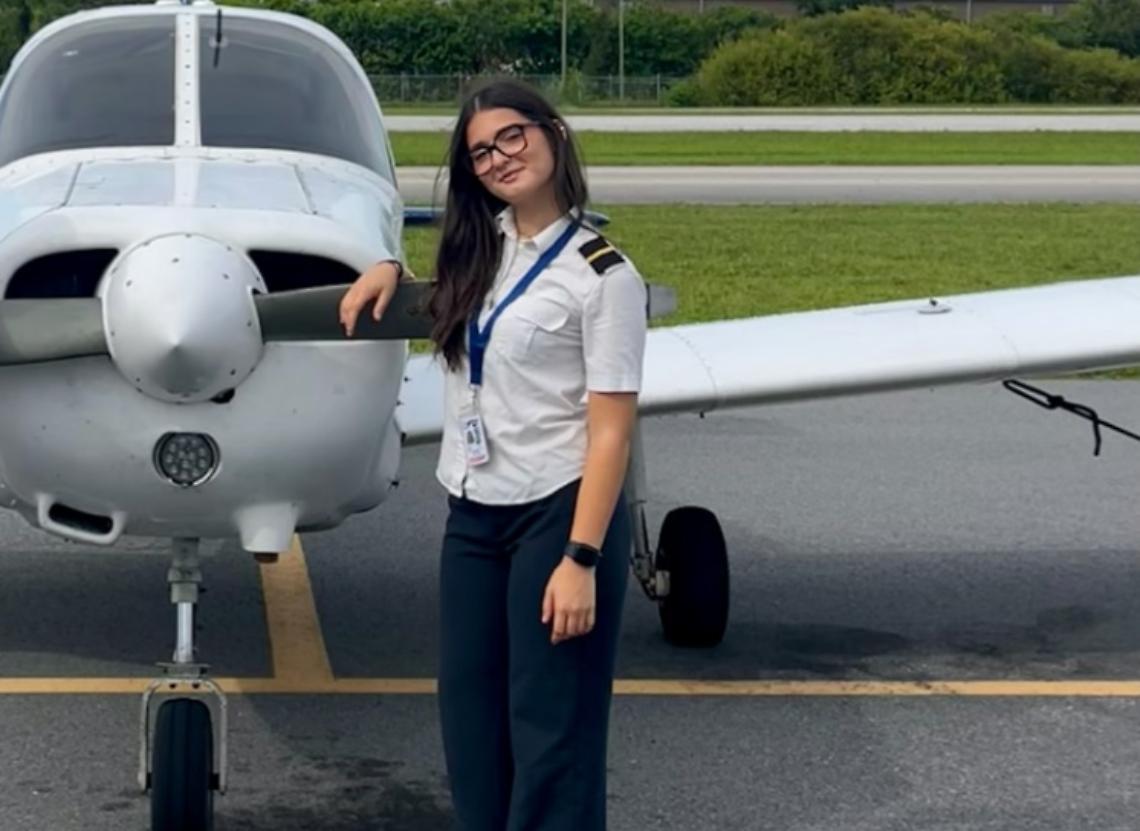 A 17 anni con il sogno in cabina di pilotaggio: la storia della miranese Marisol Ribon