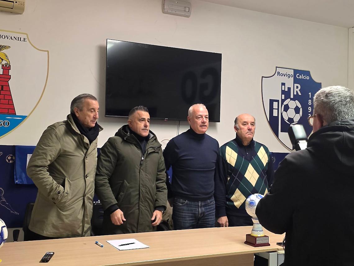 Calcio Rovigo, Leonardo Rossi &egrave; il terzo allenatore. Ha preso il posto dell&rsquo;esonerato Sandro Tessarin