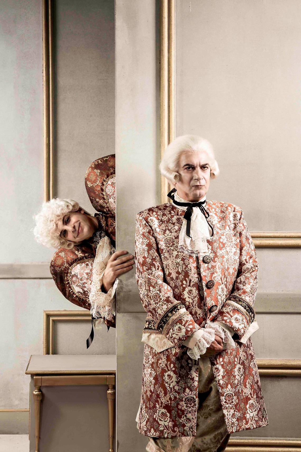 &ldquo;Amadeus&rdquo; in scena al Teatro Sociale di Rovigo: l&rsquo;invidia diventa spettacolo