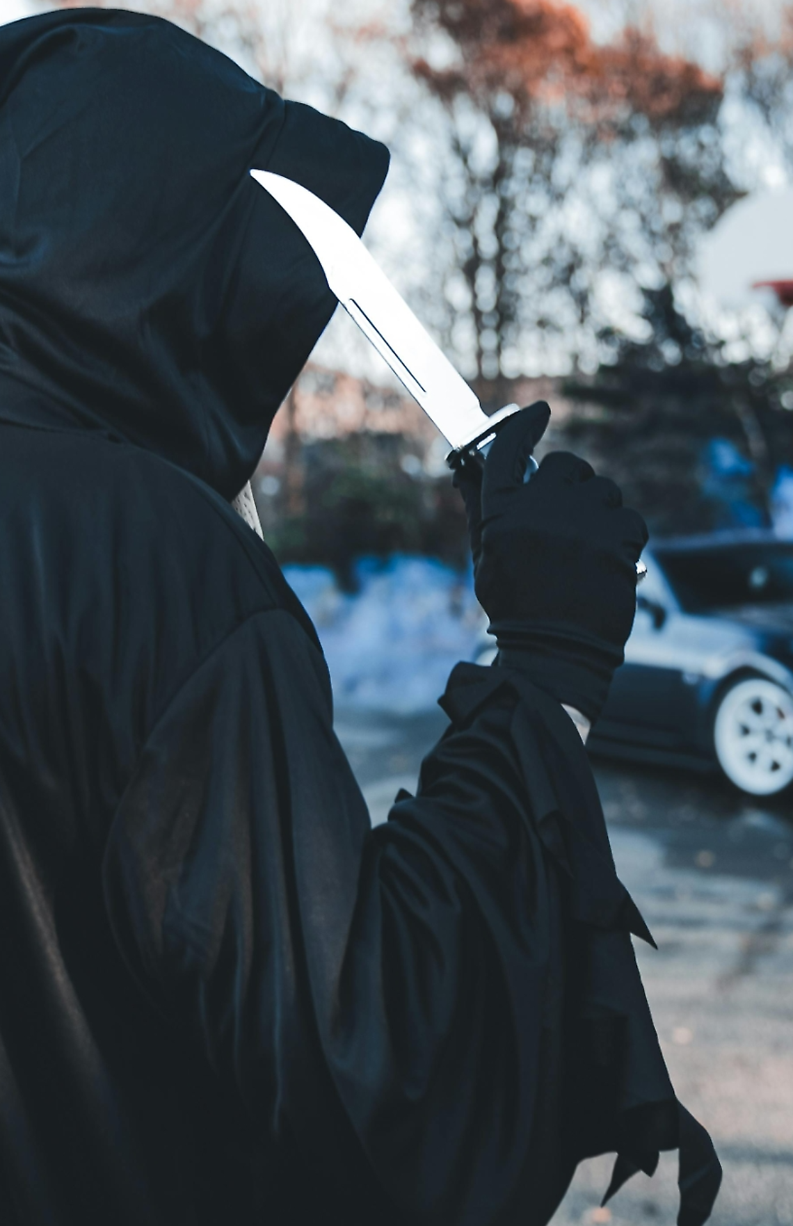 Minacciato con un coltello per una rapina in strada: tredicenne in fuga a Treviso