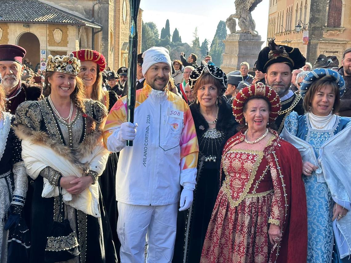 La torcia olimpica ad Asolo