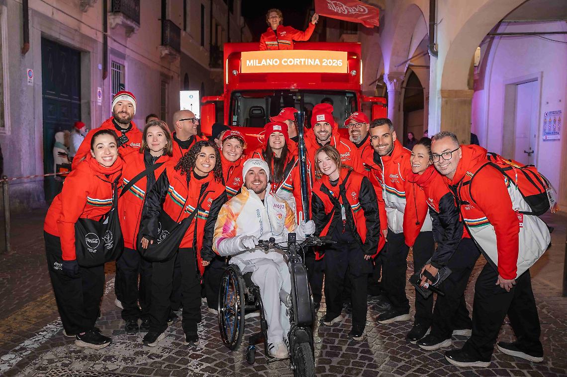 Ren&egrave; De Silvestro protagonista del Viaggio della Fiamma Olimpica  a Padova