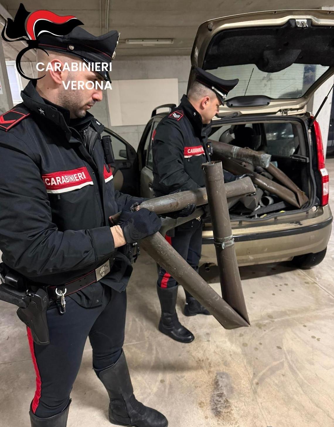 Furto di rame in abitazione: bloccati in fuga con oltre 45 chili di tubi