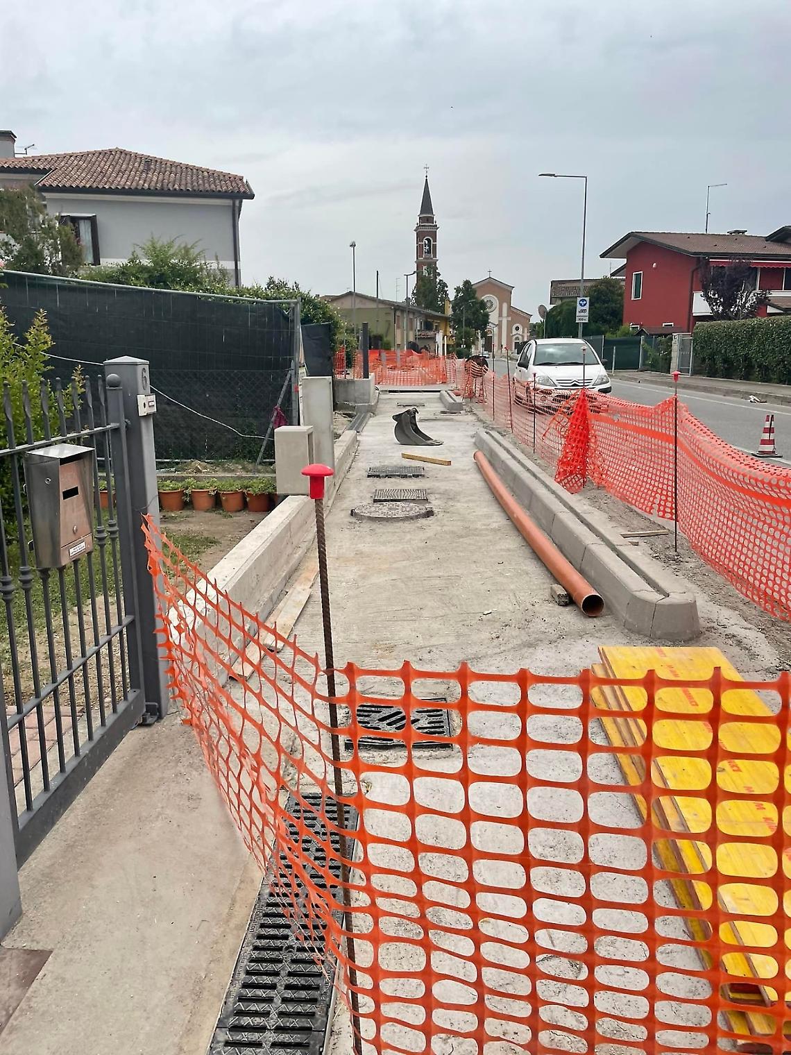 PIOVE DI SACCO cantiere via righe