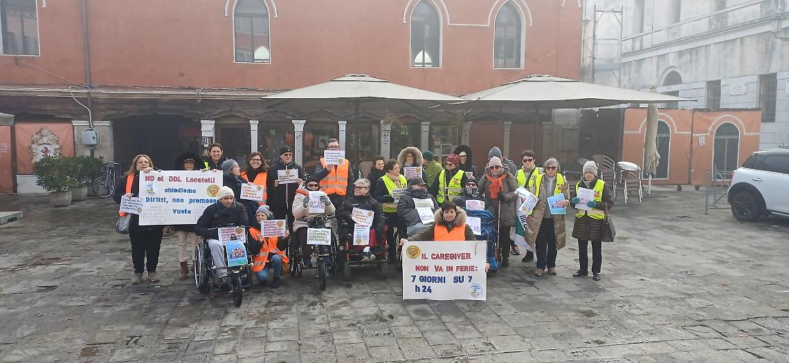 L'appello del movimento CFU (Caregiver Familiari Uniti) per ottenere un riconoscimento giuridico