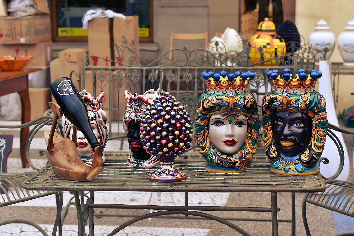 &ldquo;Oggetti dei Nonni&rdquo;, A Mirano torna il fascino senza tempo dell&rsquo;antiquariato