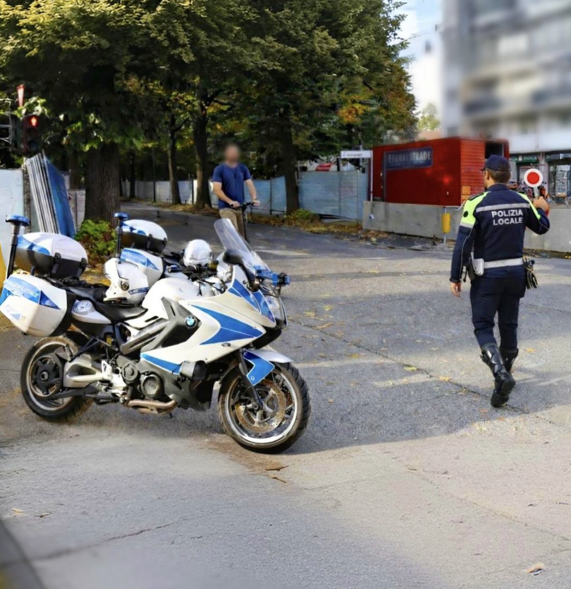 Monopattini elettrici, la Polizia Locale ricorda le regole: sicurezza prima di tutto