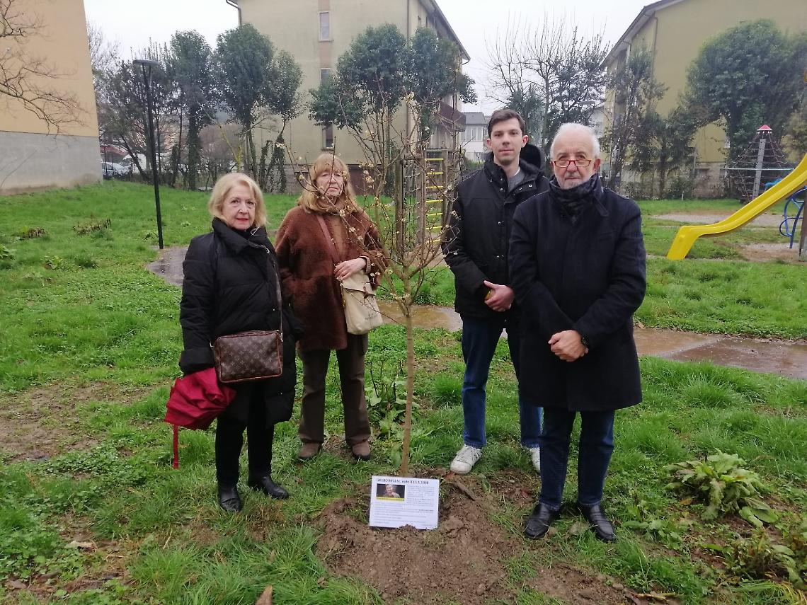 Cadoneghe, piantato un Calicanto per Giulio Regeni