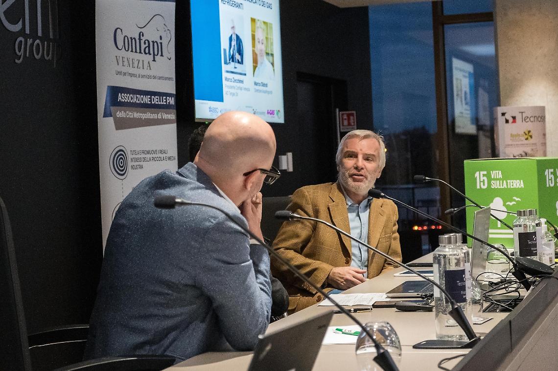 Confapi denuncia l'episodio