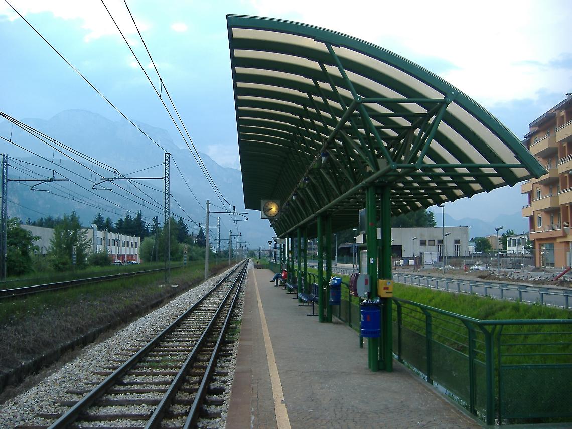 &ldquo;Un campeggio abusivo in stazione&rdquo;: la denuncia della Uil Trasporti
