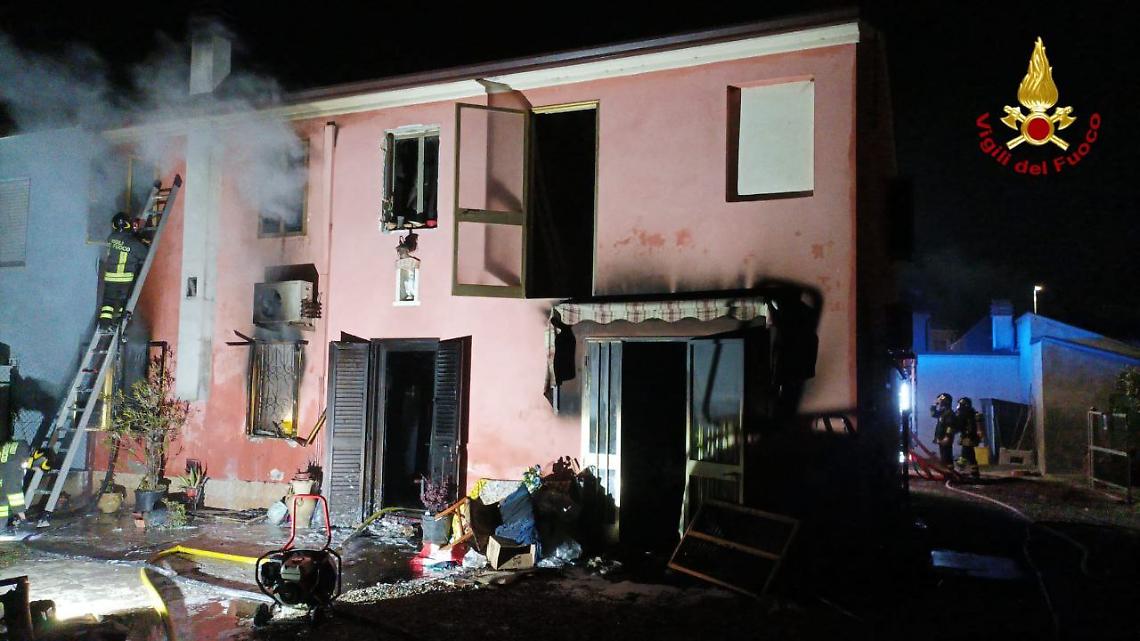 Tragedia nella notte a Cerea: incendio in abitazione, due vittime