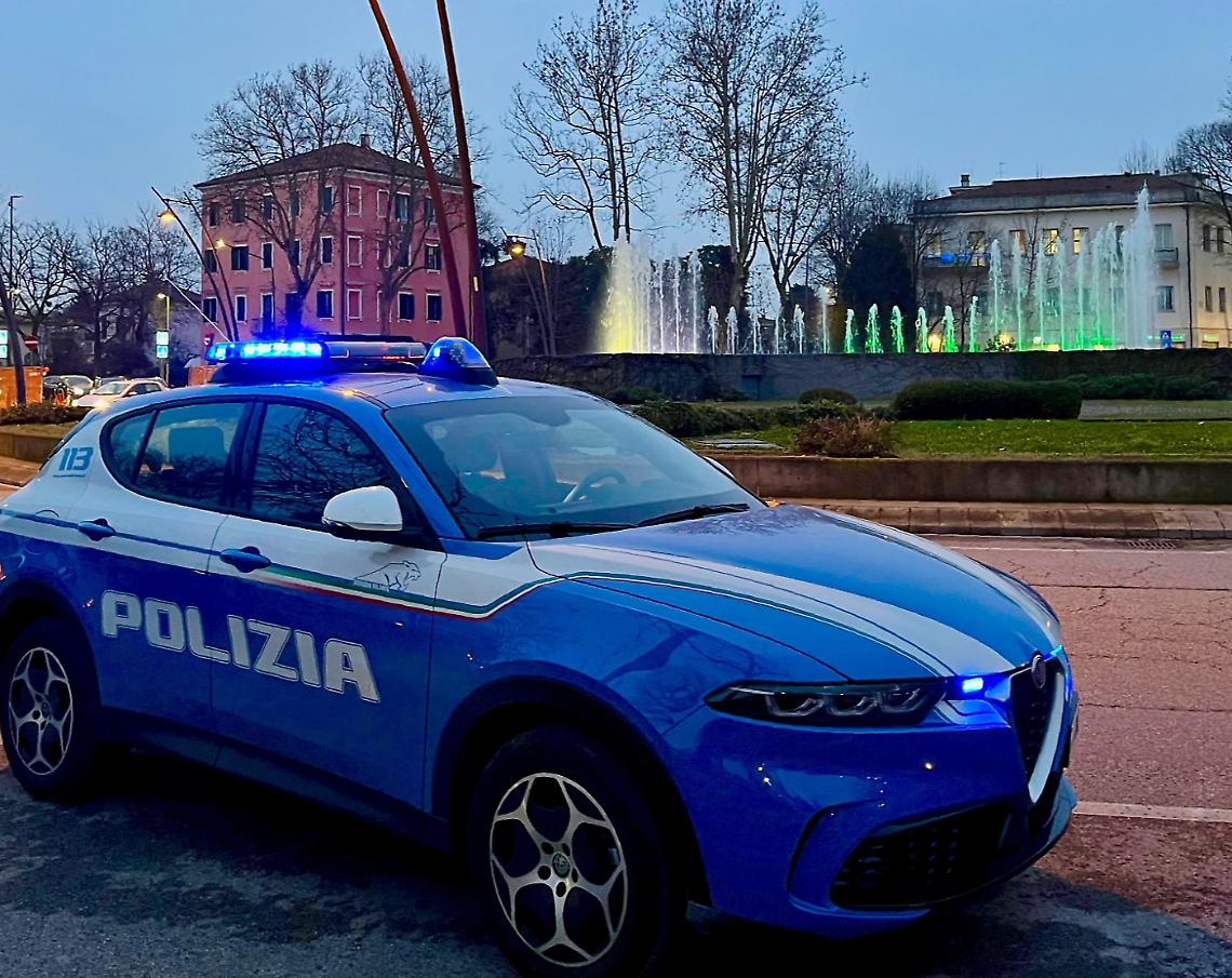 Blitz a Marghera: Polizia di Stato arresta il presunto autore di un furto con bottiglie e un mattone