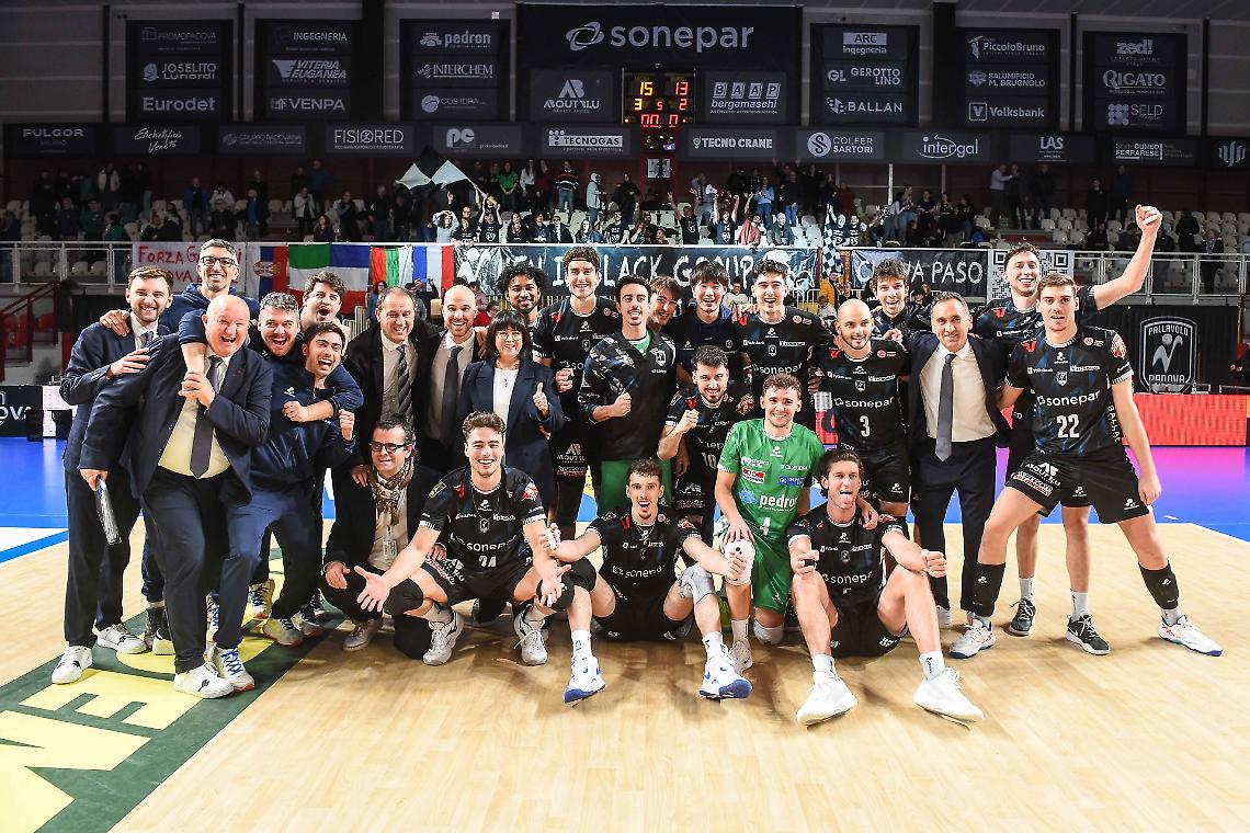 Sonepar Padova ribalta Piacenza al tie-break e chiude la regular season con una vittoria di carattere