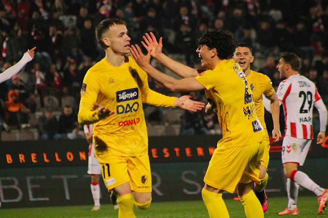 Il Trento conquista il "Menti": storica vittoria contro il Vicenza per 3-2