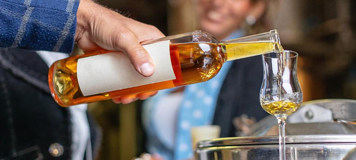 Giornata Internazionale della Grappa, il Trentino celebra la sua tradizione il 5 marzo