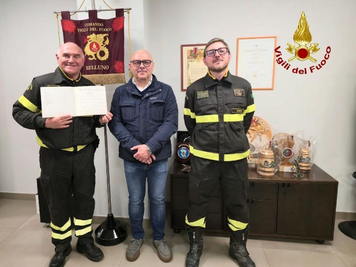 Belluno, il ricordo del Vajont al Comando dei Vigili del Fuoco: Valerio Calvi dona cimeli del padre soccorritore