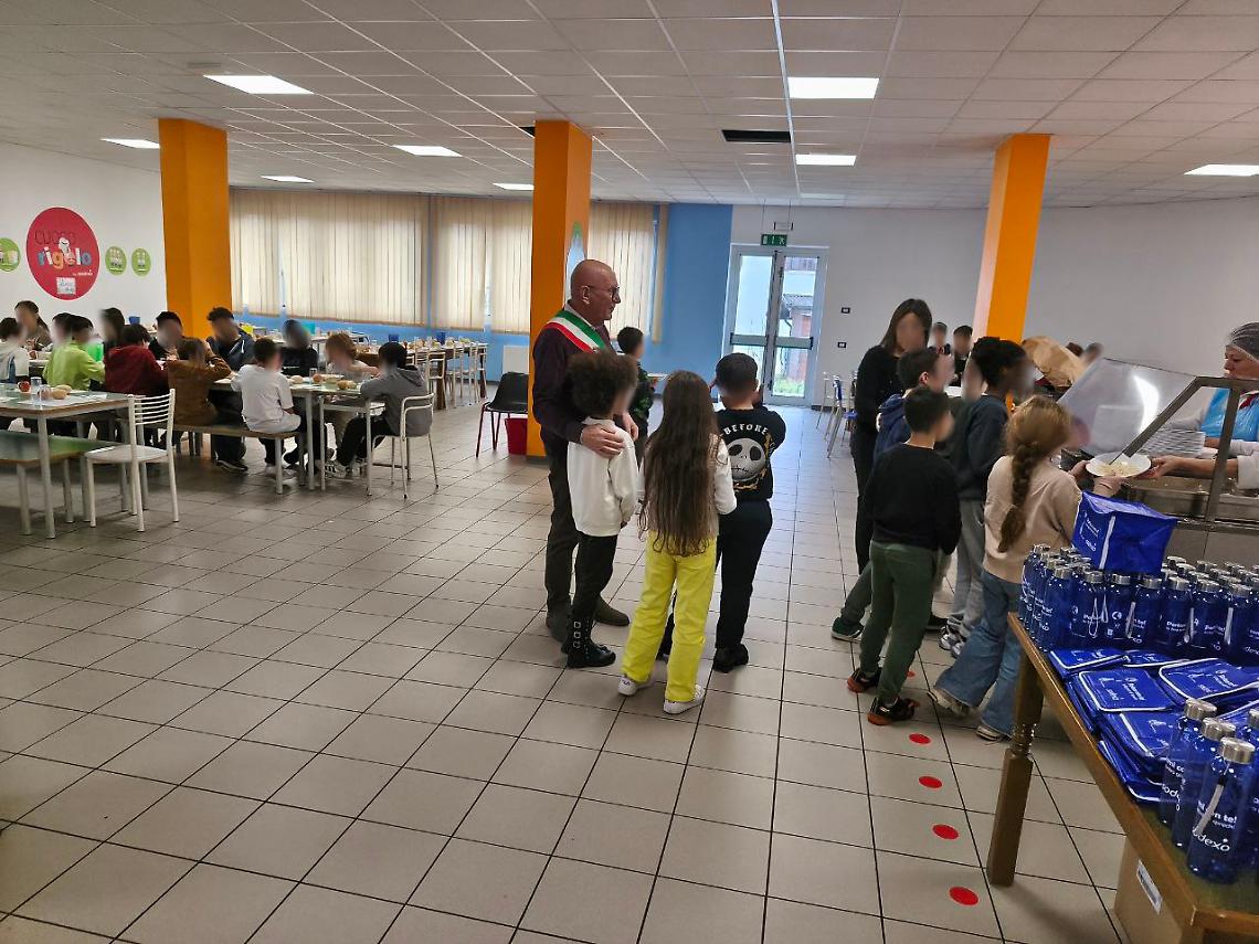 Salzano e Robegano: food bag e borracce per ridurre lo spreco alimentare 