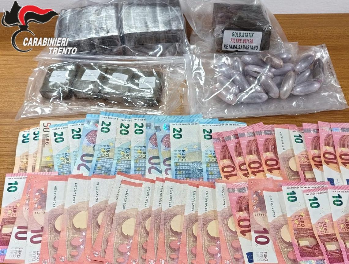 Mezzocorona, arrestato 21enne per detenzione di 1,9 kg di hashish