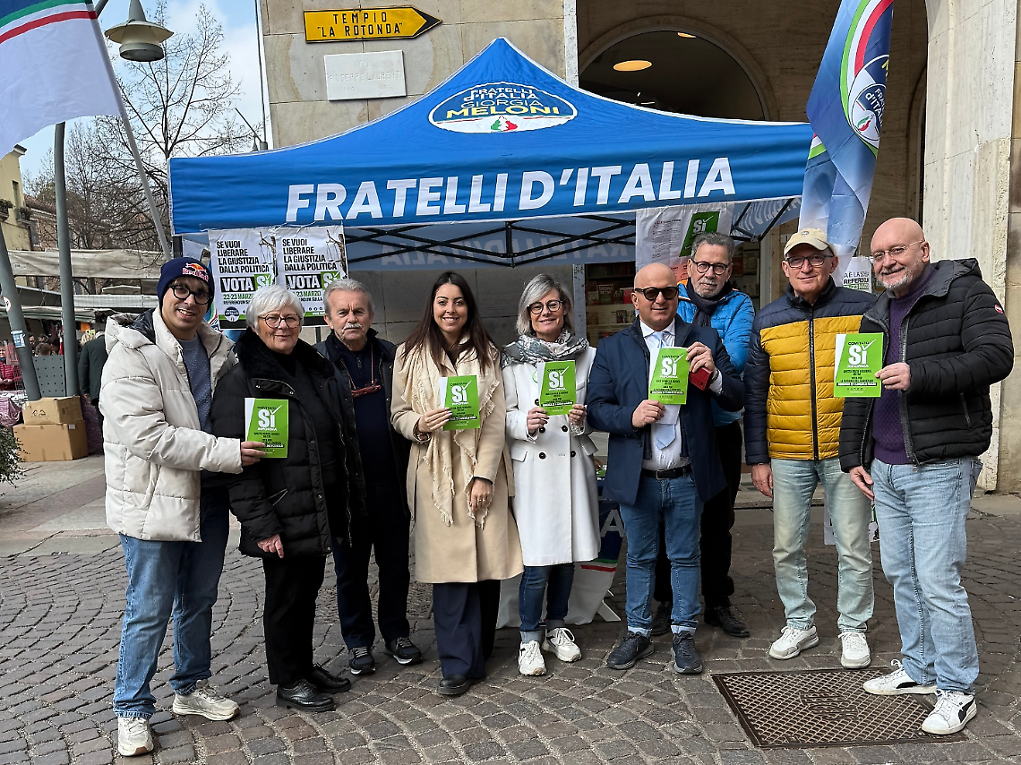 Lo stand di Fratelli d'Italia
