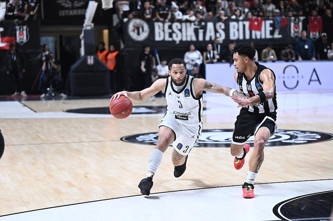 L'Aquila lotta fino alla fine, ma il sogno europeo termina a Istanbul