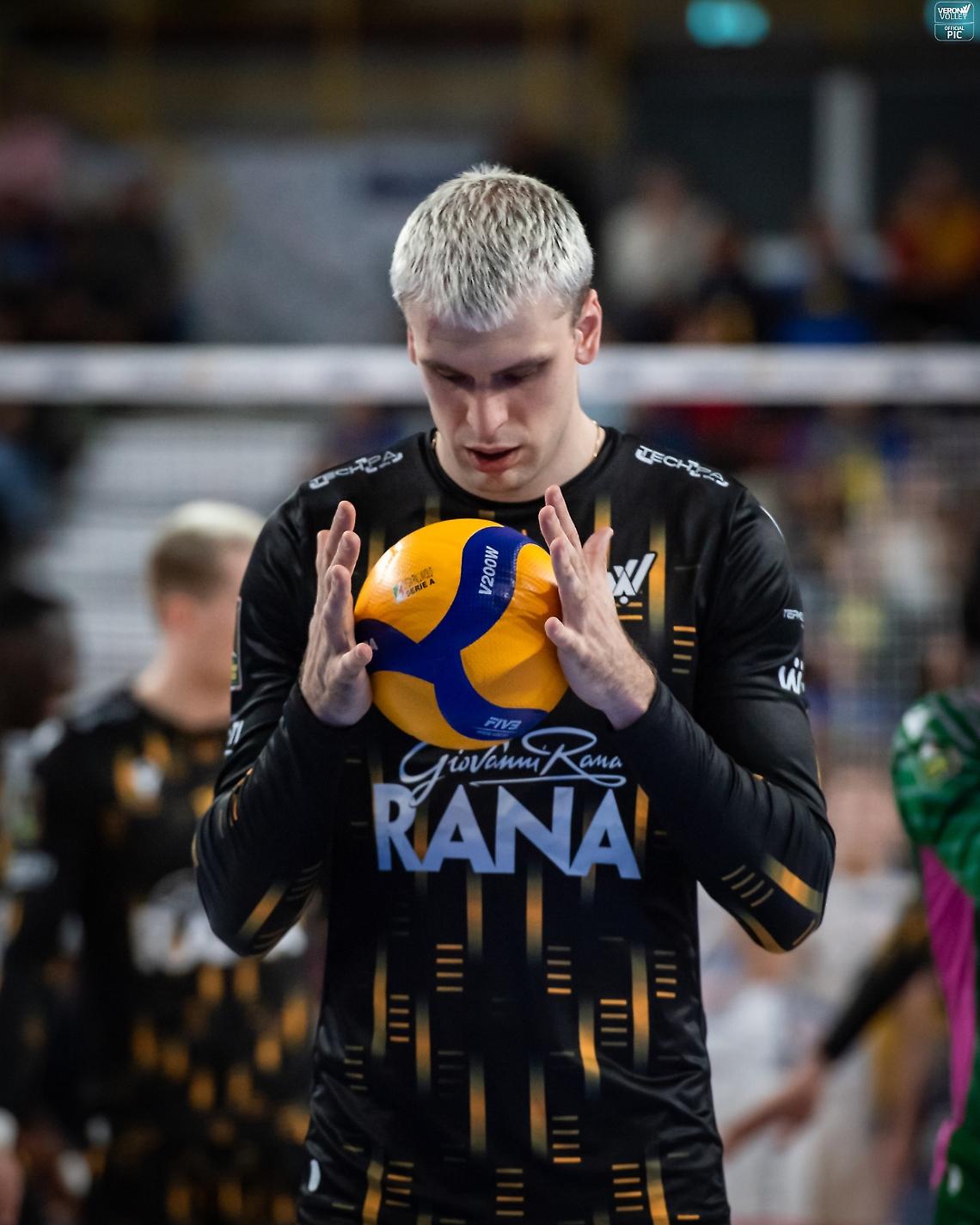 La rimonta di Verona si ferma al tie-break: Milano vince gara 3 e riaccende la serie