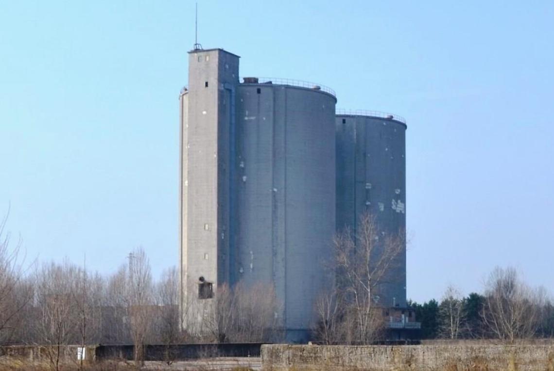 Bottrighe, i silos dell'ex zuccherificio