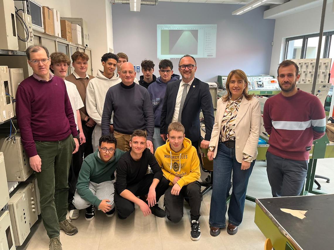 Visite nelle scuole di Vittorio Veneto: il presidente Donadel annuncia nuovi investimenti per la sicurezza e l&rsquo;efficienza energetica