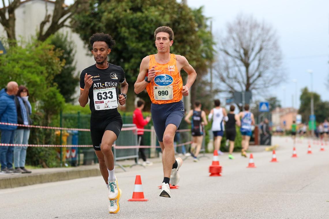 Furlani (a destra) e Campeol nella gara assoluta