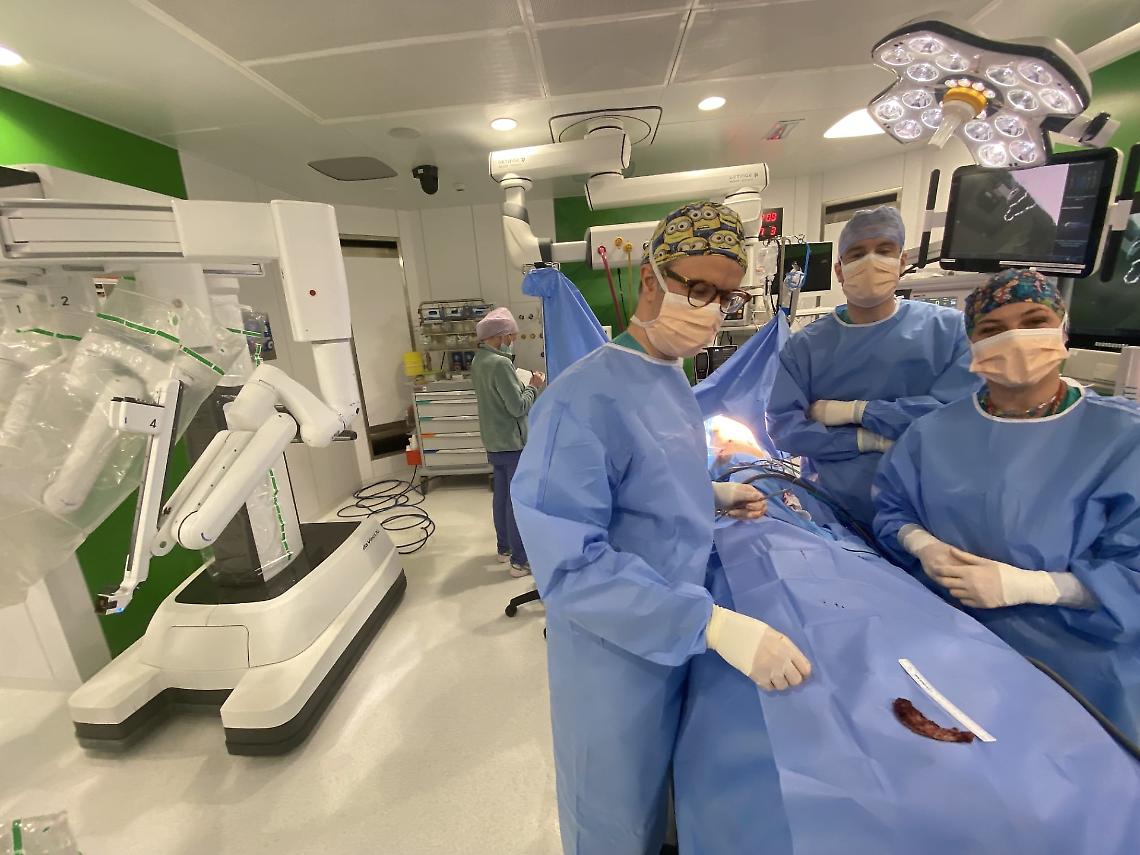 L&rsquo;&eacute;quipe dell&rsquo;Unit&agrave; operativa di Chirurgia toracica dell&rsquo;Azienda diretta dal professor Andrea Dell&rsquo;Amore