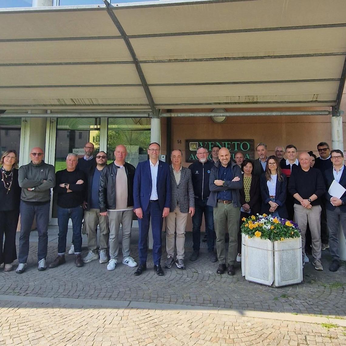 Pesca, al via il piano di rilancio per la vongola di mare