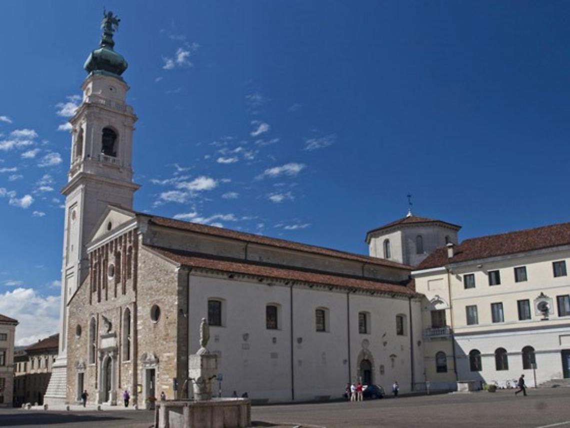 Furto delle offerte in cattedrale a Belluno: niente processo, indagati irreperibili