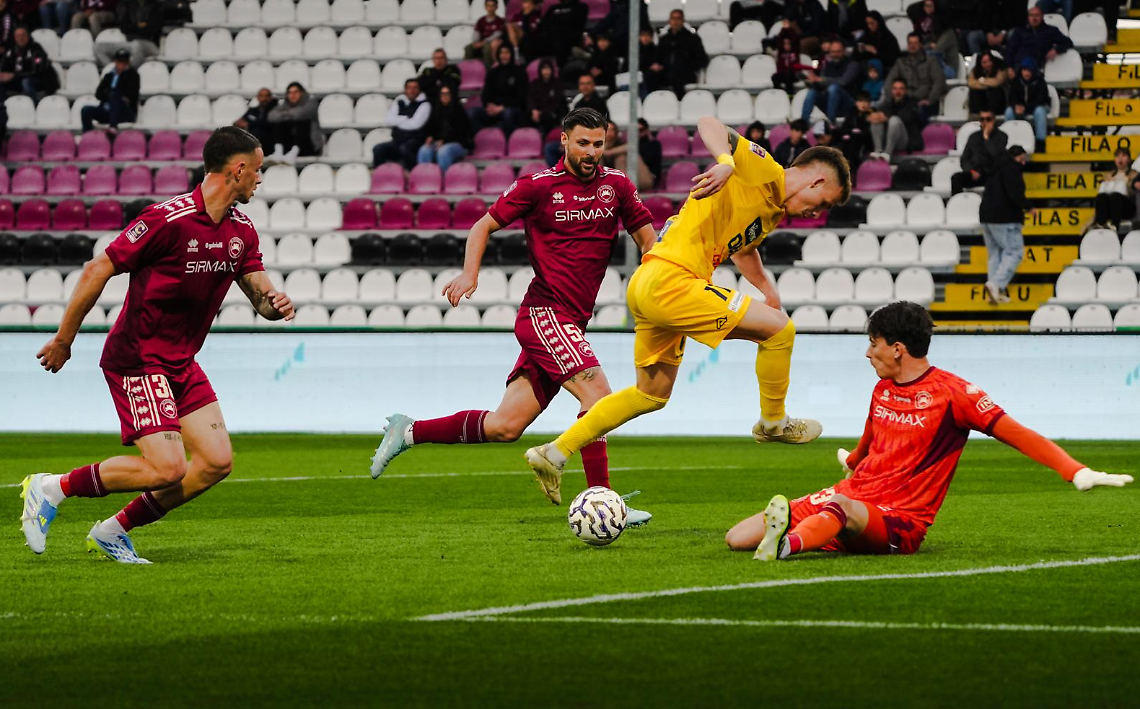 Jacopo Pellegrini in azione contro il Cittadella