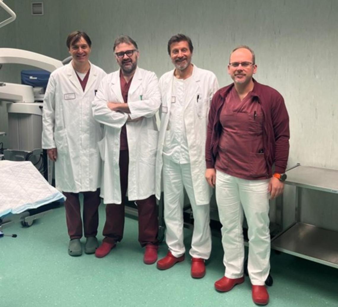 L'equipe di medici che ha realizzato l'intervento di ricostruzione ureterale