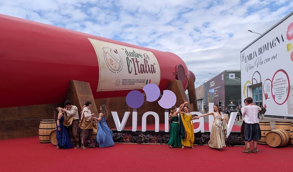 Vinitaly 2026, numeri solidi in uno scenario globale difficile