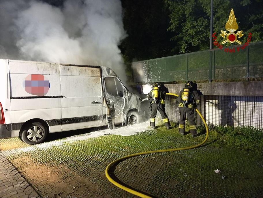Furgone idraulico fuoco