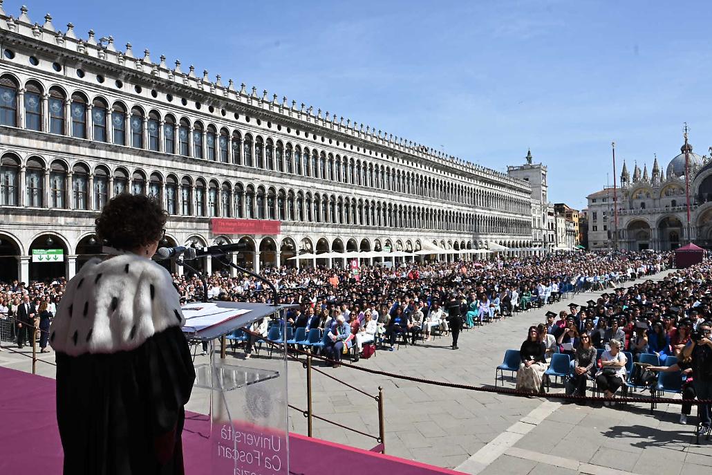 Piazza DGL Ca' Foscari