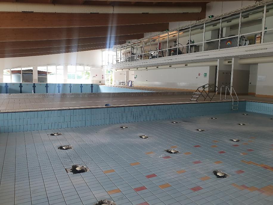 COMMISSARIO TOMAO VISITA PISCINA_ROVIGO (10)
