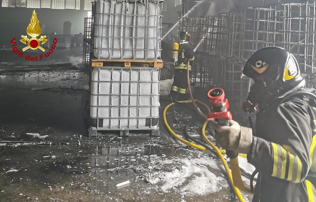 Incendio rifiuti San Donà 2