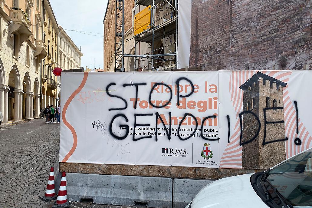 caffe pedrocchi_vandalizzato_4