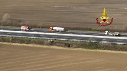 Incidente sulla A4, camion cisterna perde GPL: traffico paralizzato tra Cessalto e San Stino