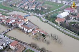 Argine "colabrodo": primi soldi
