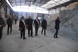 Viaggio tra i veleni della Bassa con il ministro Galletti