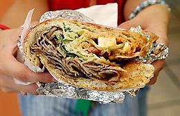 Padova, Bitonci: "Kebab e market etnici attorno alla stazione chiusi alle 20.00"
