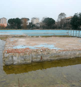La piscina che pesa sulle nostre tasche