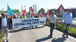 Enel, i dipendenti protestano: "Non abbandonate il Polesine"
