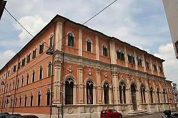 Rovigo: condannata a dieci mesi, 73enne assale il pm