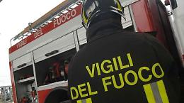 Notte di paura a Melara: esplosione alla Parente Fireworks, distrutti quattro mezzi
