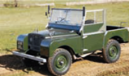 Land Rover celebra la continuità tra passato, presente e futuro