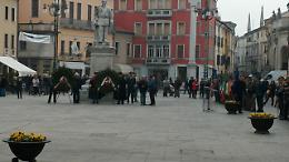 4 novembre a Rovigo, i ragazzi del Roccati rendono omaggio alle forze armate
